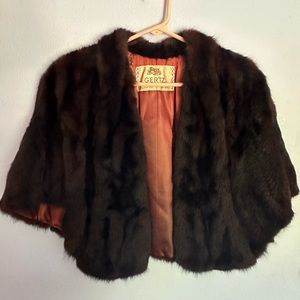Gertz Ladies Mink Fur Stole